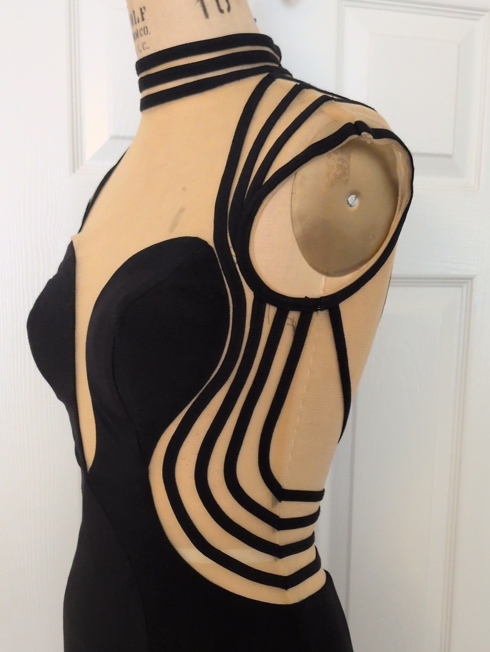 Sherri Hill Black Sheer-Illusion Column Gown - Picture 5 of 6